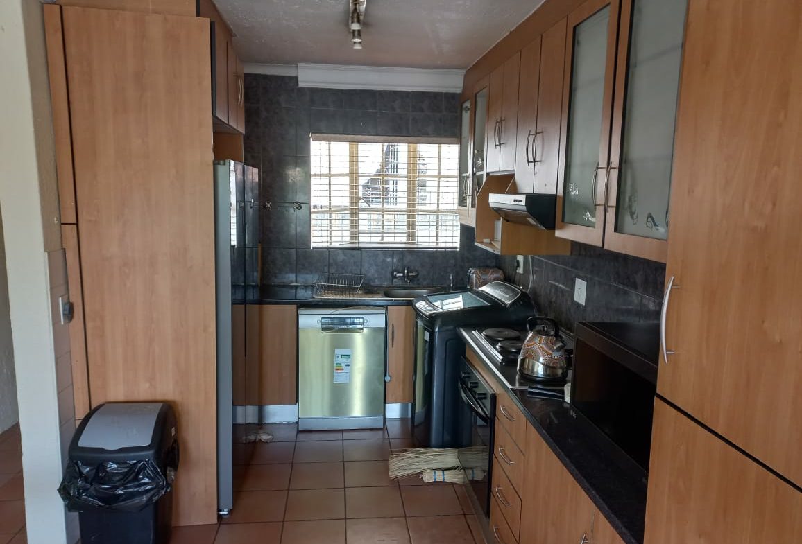 Townhouse For Sale – 29 Saxon Village, Norkem Park