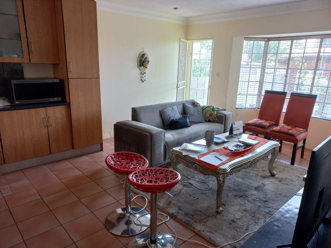 Townhouse For Sale – 29 Saxon Village, Norkem Park