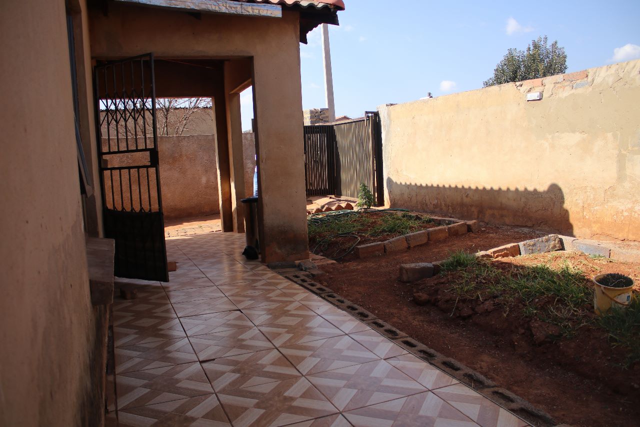 13 House For Sale – Lehae , Phase 3 , Lenasia , Lenasia Ext 3, Lenasia