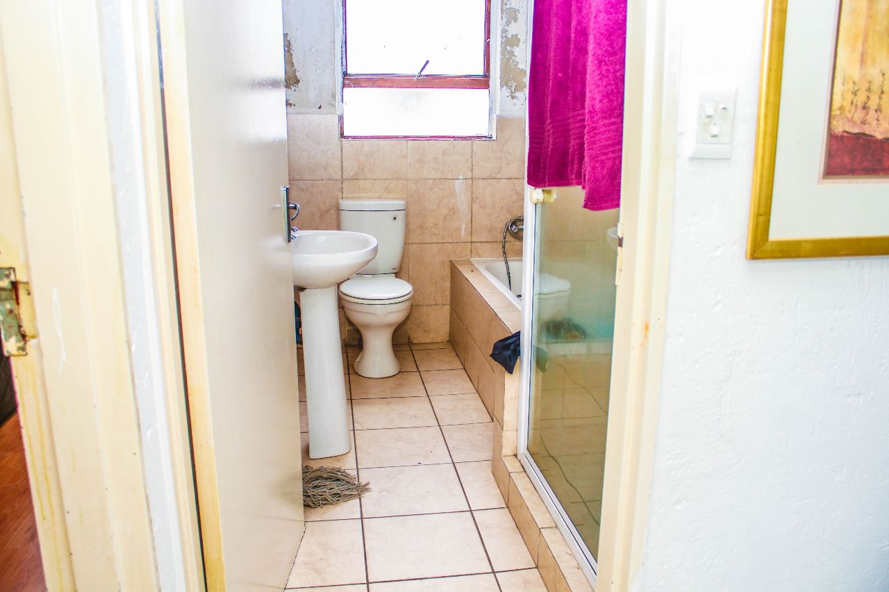 2b1cee84-779e-42ac-b4dc-debb4d717634 Boksburg: 2 Bedroom 1 Full Bathroom Apartment (1)
