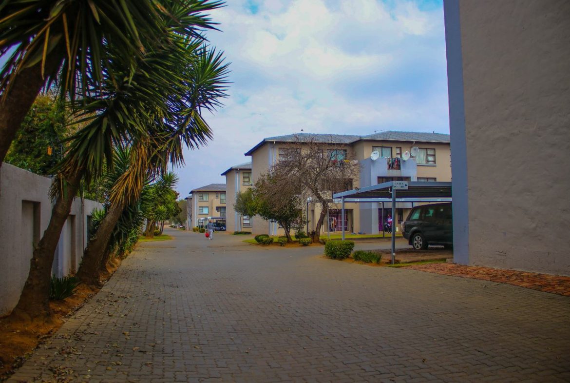 Boksburg: 2 Bedroom Apartment (4)