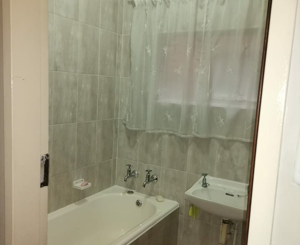 Flat/Apartment For Sale – Unit 12 Noordzicht, 11 Pienaar Avenue , Kempton Park
