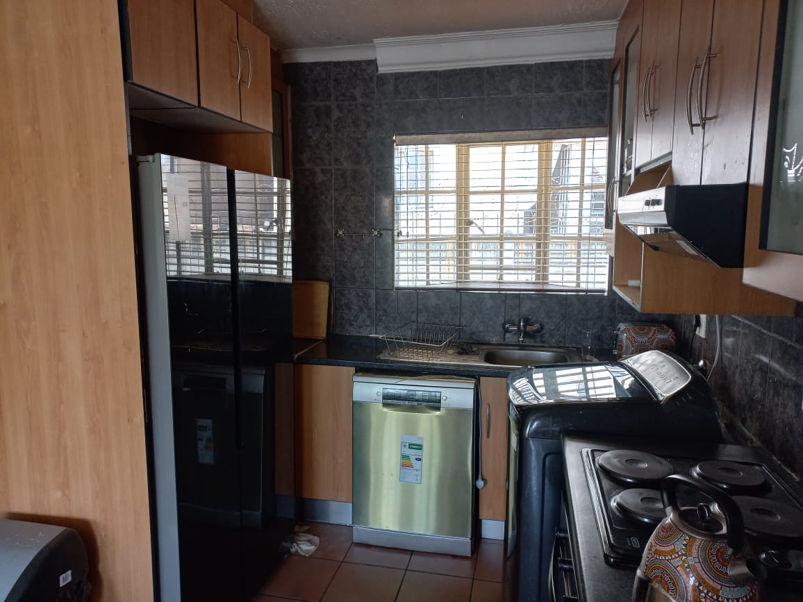 7 Townhouse For Sale – 29 Saxon Village, Norkem Park