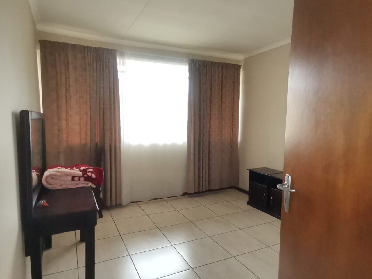 8 Flat/Apartment For Sale – Unit 12 Noordzicht, 11 Pienaar Avenue , Kempton Park