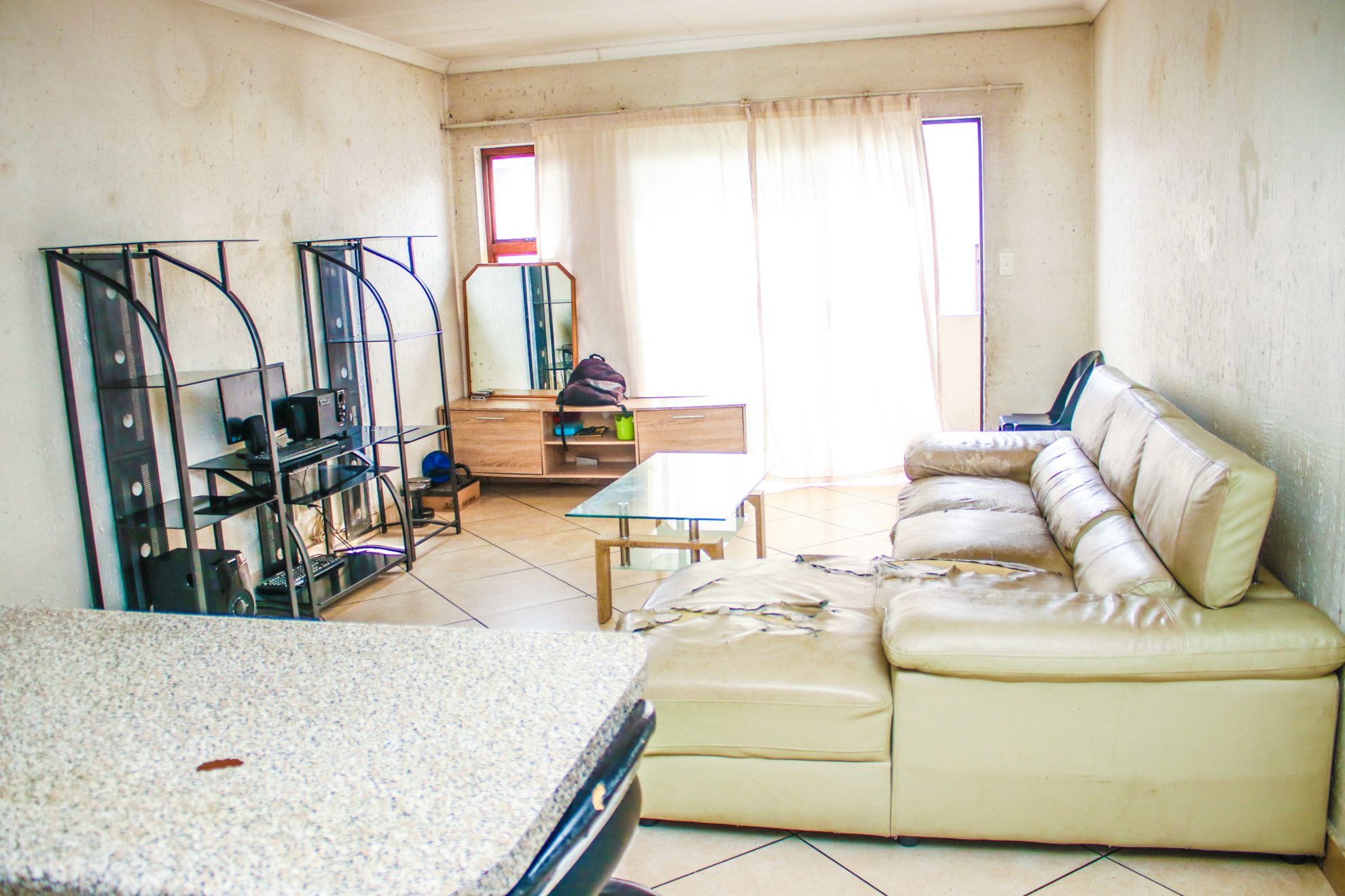 IMG_1642 Boksburg: 2 Bedroom 1 Full Bathroom Apartment (6)