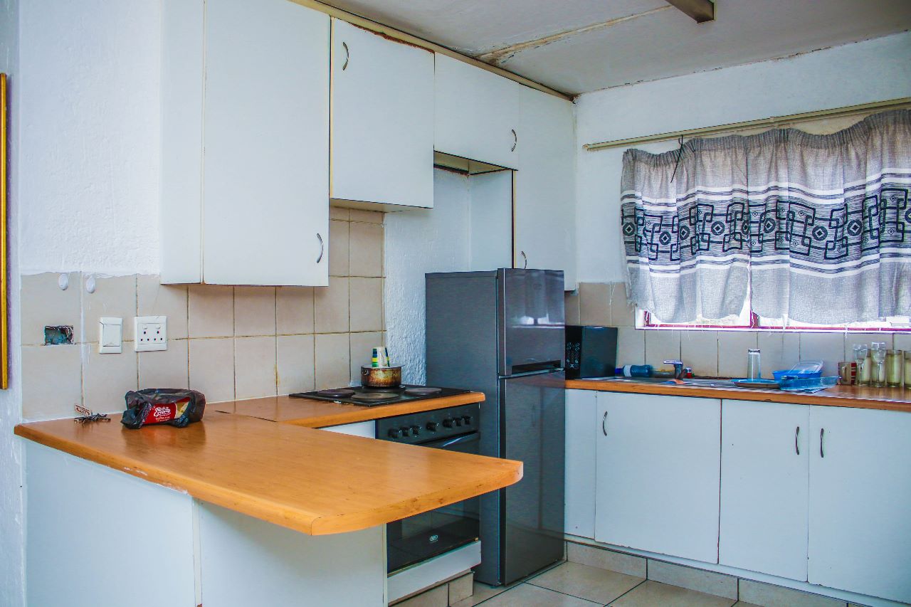 bc0bb1b5-e998-48ba-aaf8-b2d24b8eb9fe Boksburg: 2 Bedroom 1 Full Bathroom Apartment (1)