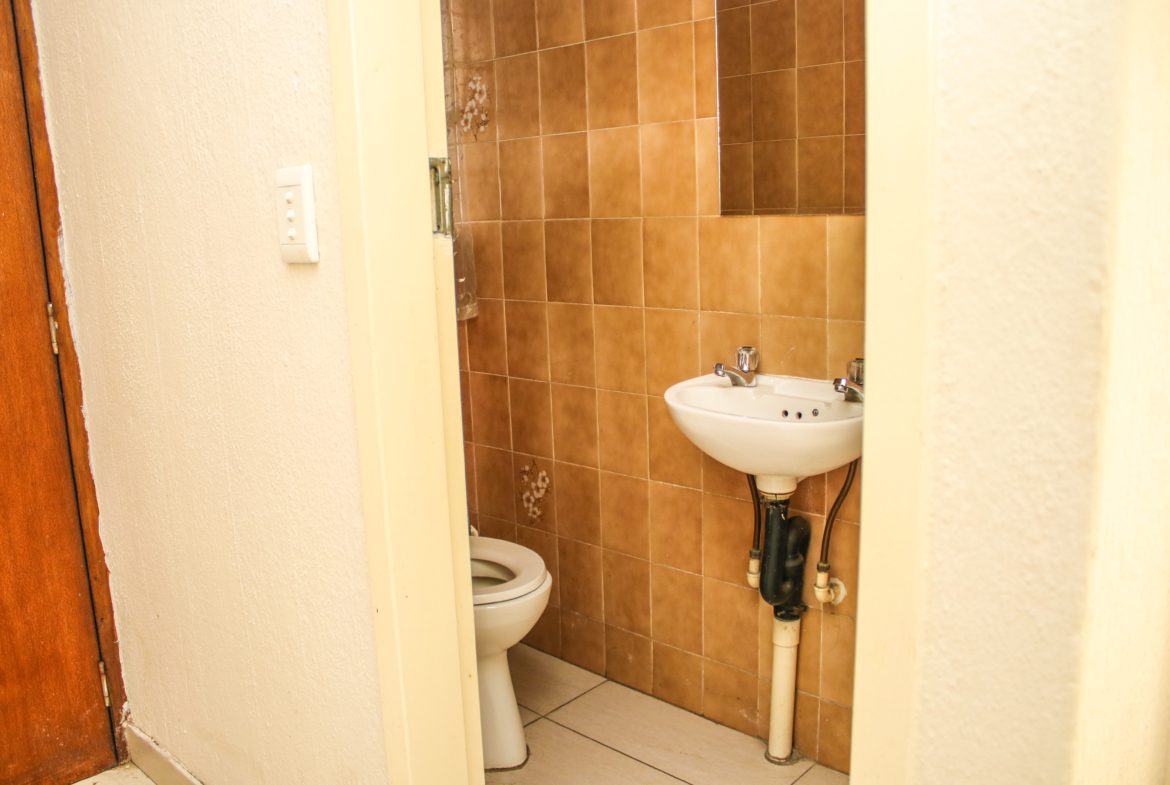 5 Bedroom Duplex Townhouse inclusive of Domestic Quarters
