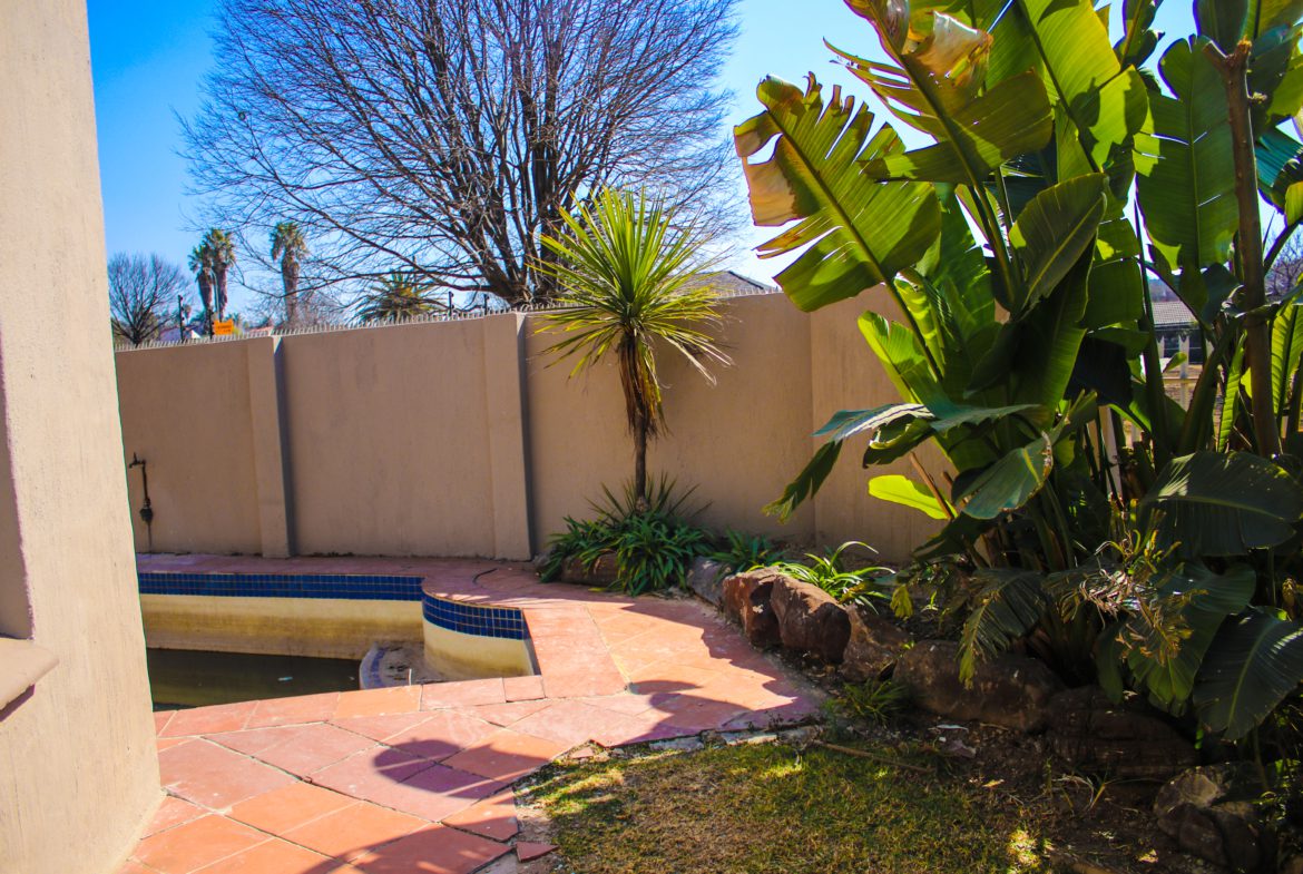 5 Bedroom Duplex Townhouse inclusive of Domestic Quarters