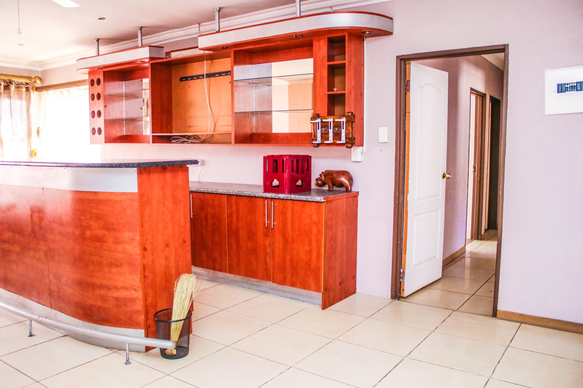 IMG_0348 8 Bedroom House for Sale in Birchleigh, Kempton Park