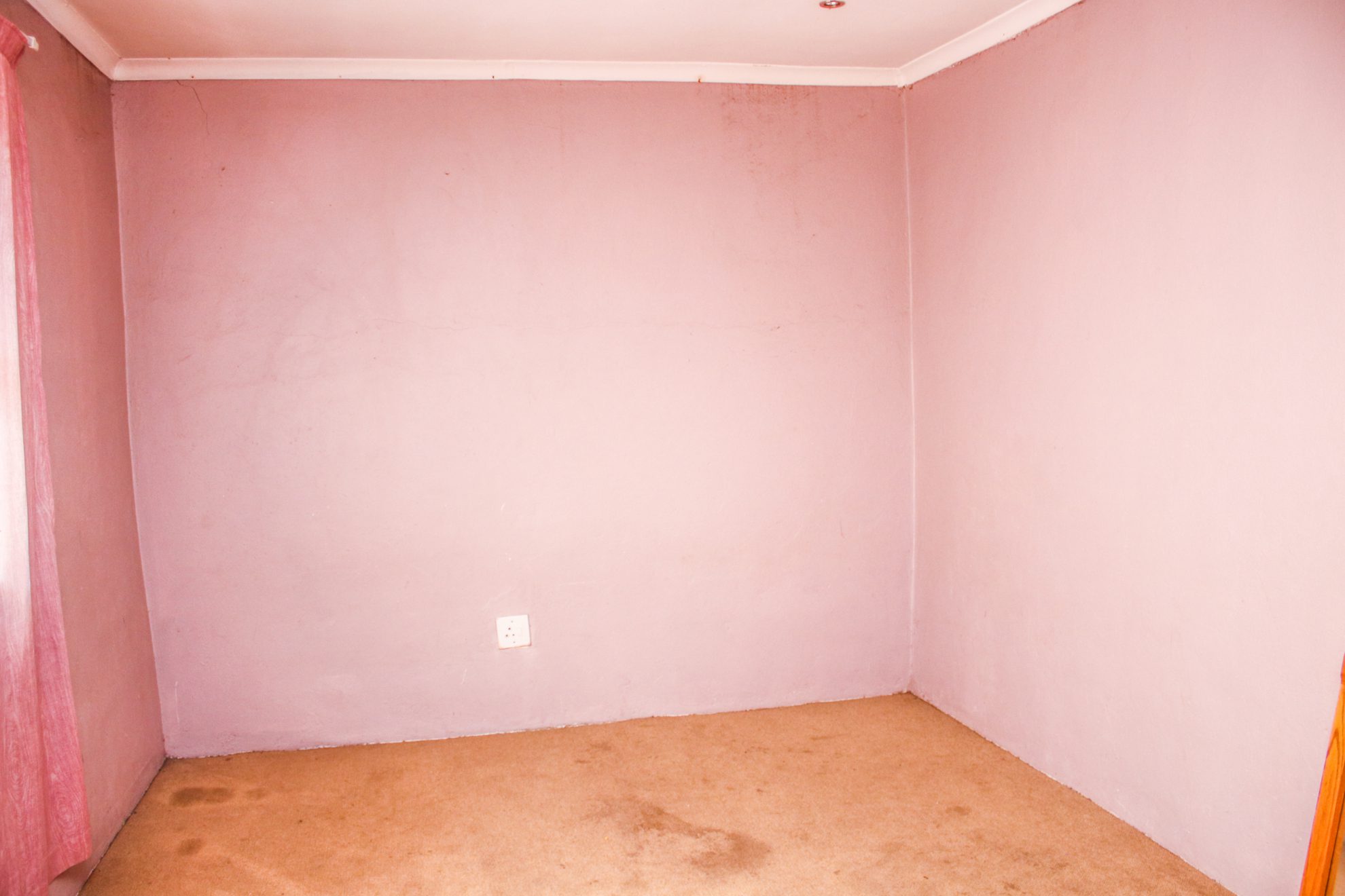 IMG_0364 8 Bedroom House for Rent in Birchleigh, Kempton Park