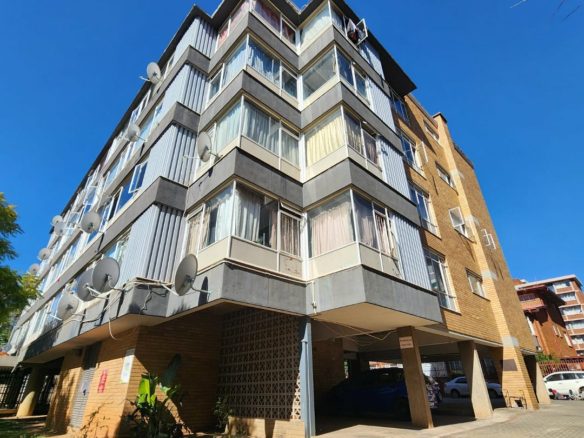 one bedroom investment @ Sunnyside