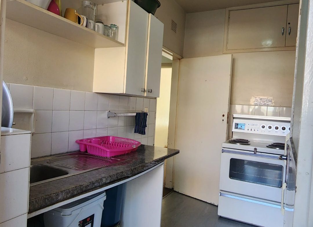 one bedroom investment @ Sunnyside