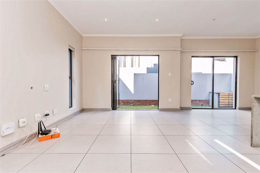 Modern and Beautifully Finished Duplex For Sale