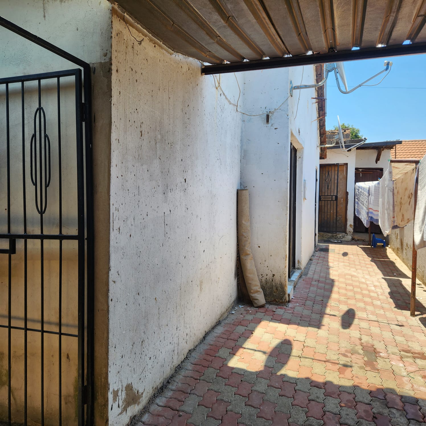 WhatsApp Image 2023-12-04 at 13.25.05 2 BEDROOM HOUSE 7 OUTSIDE ROOMS