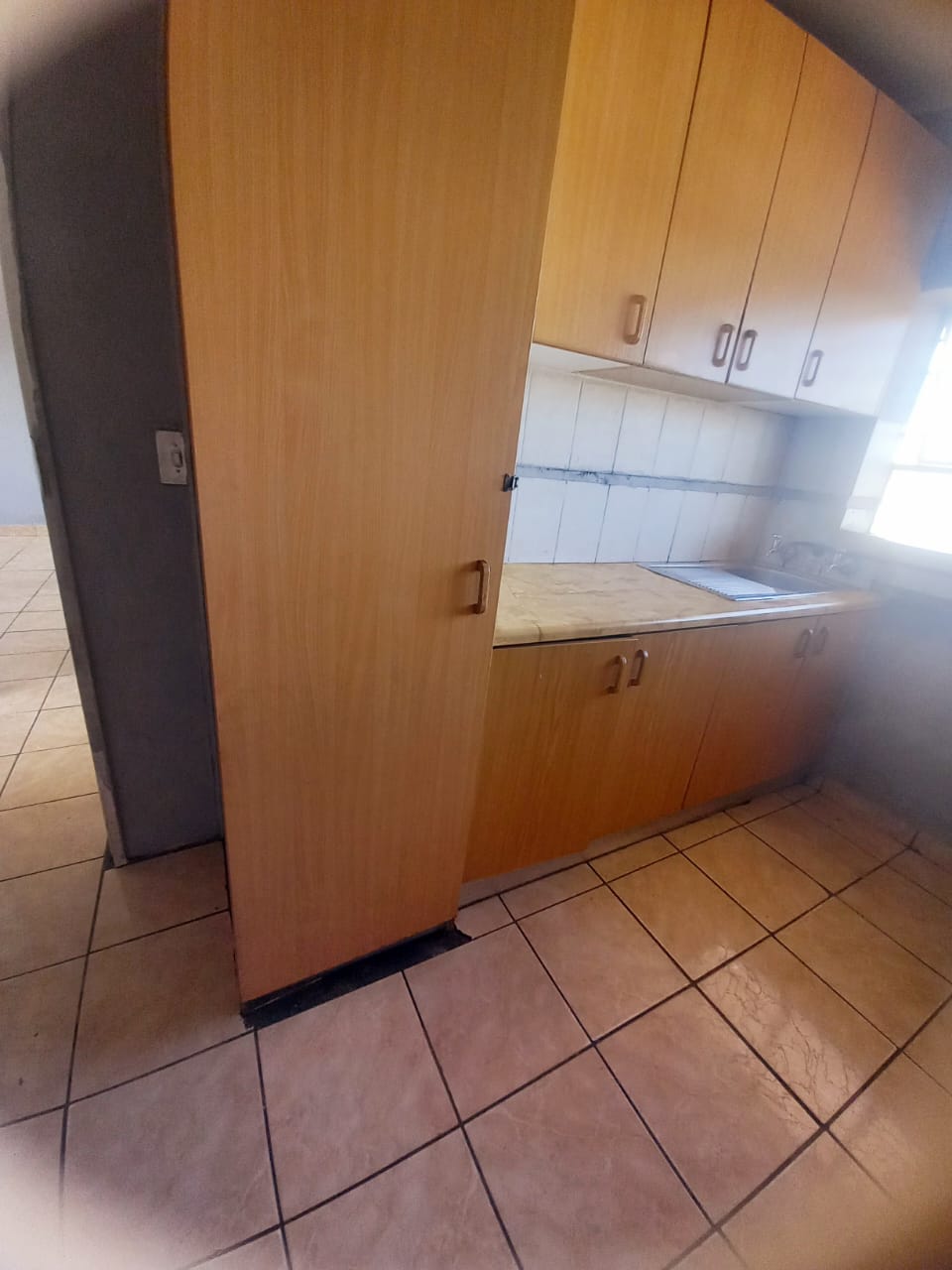 WhatsApp Image 2024-02-15 at 12.22.24 (3) 2 Bedroom 1bath flat on the market for your liking!