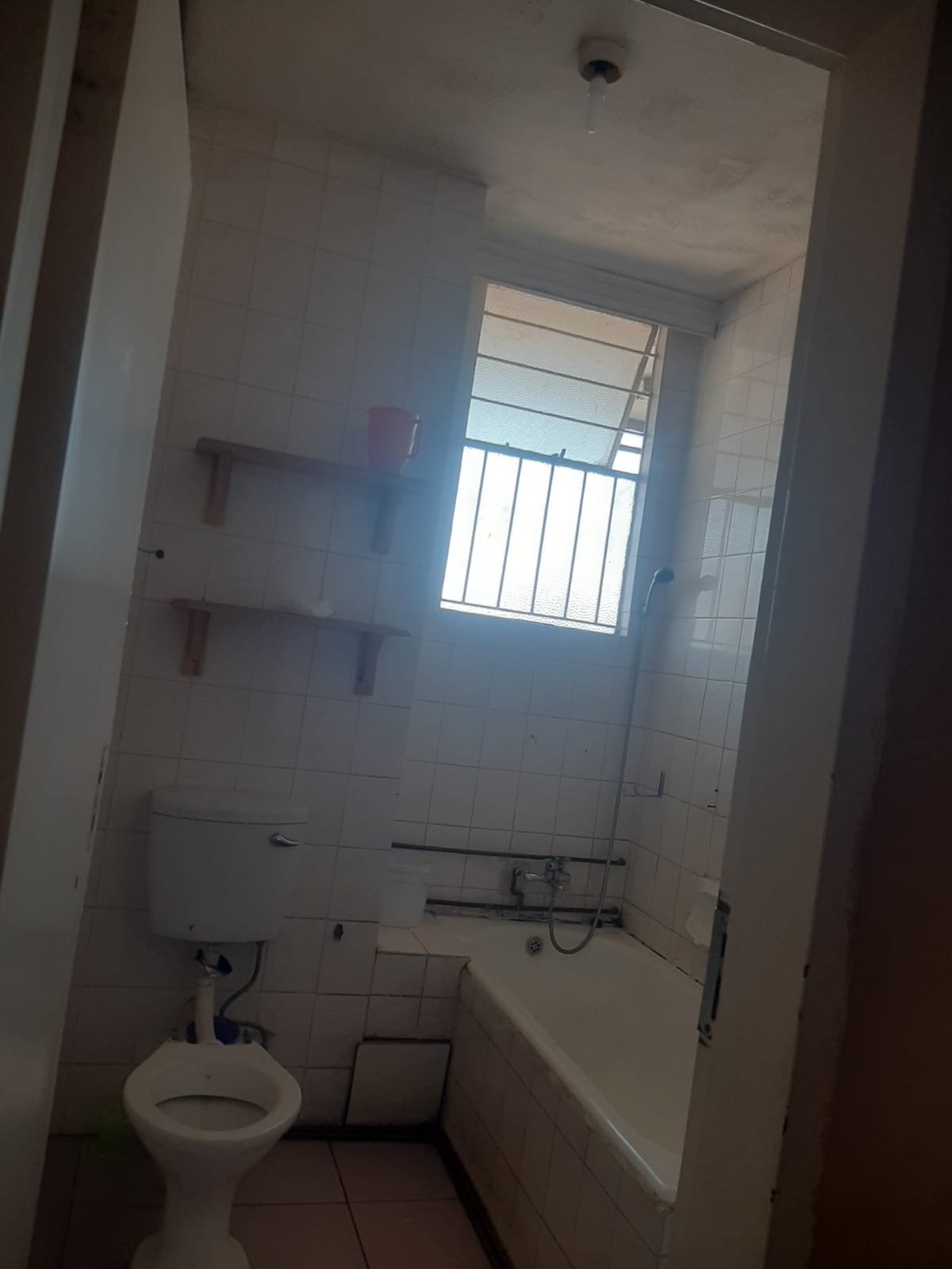 WhatsApp Image 2024-02-20 at 11.57.27 1 Bedroom 1bathroom flat on the market for your liking!