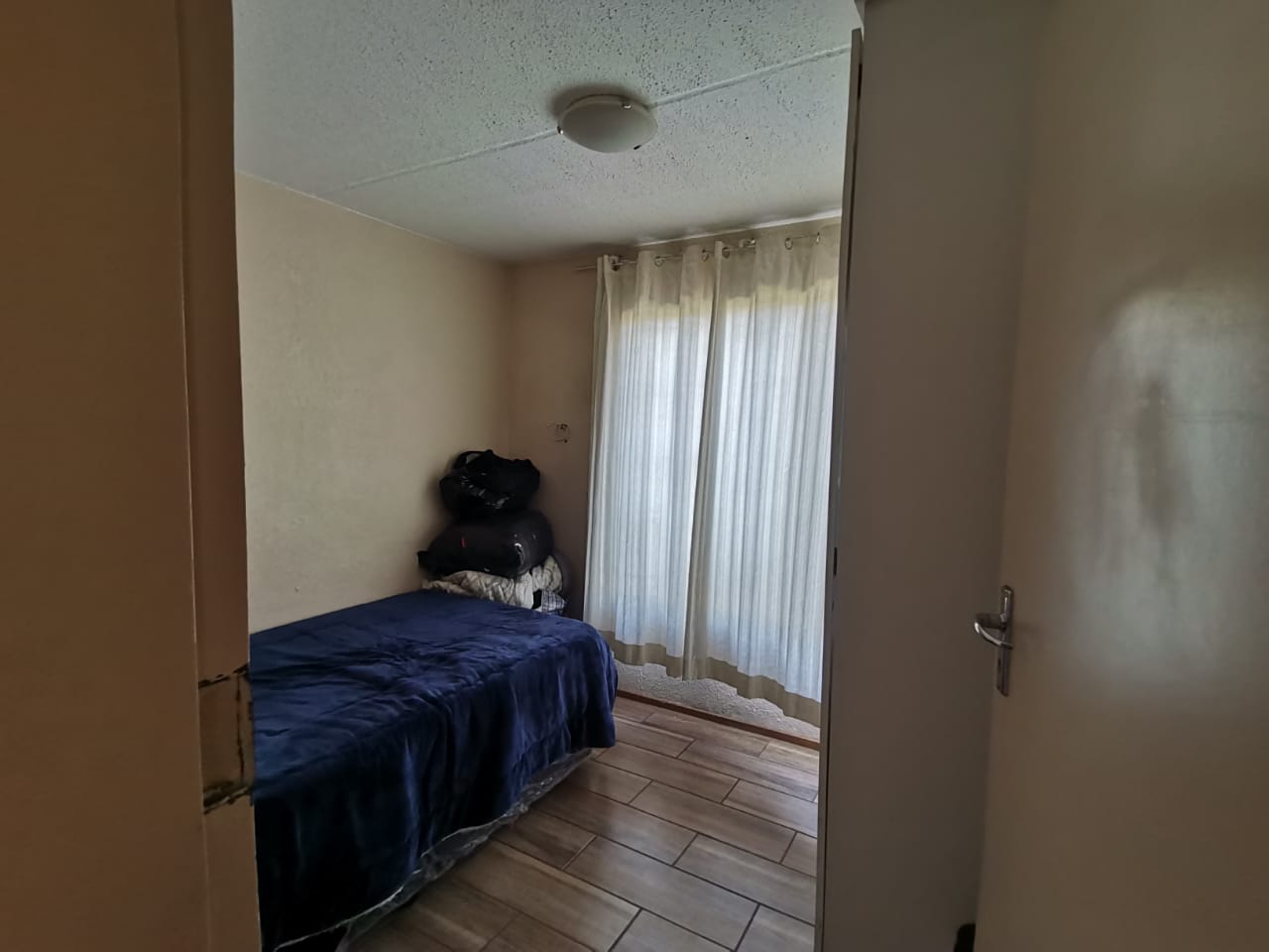 11 Beautiful 3 Bedroom 2 Bathroom Property In the Heart Of Glen Marais