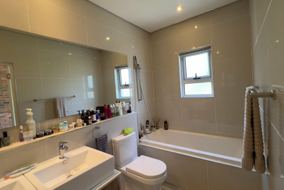 Modern and Beautifully Finished House For Sale