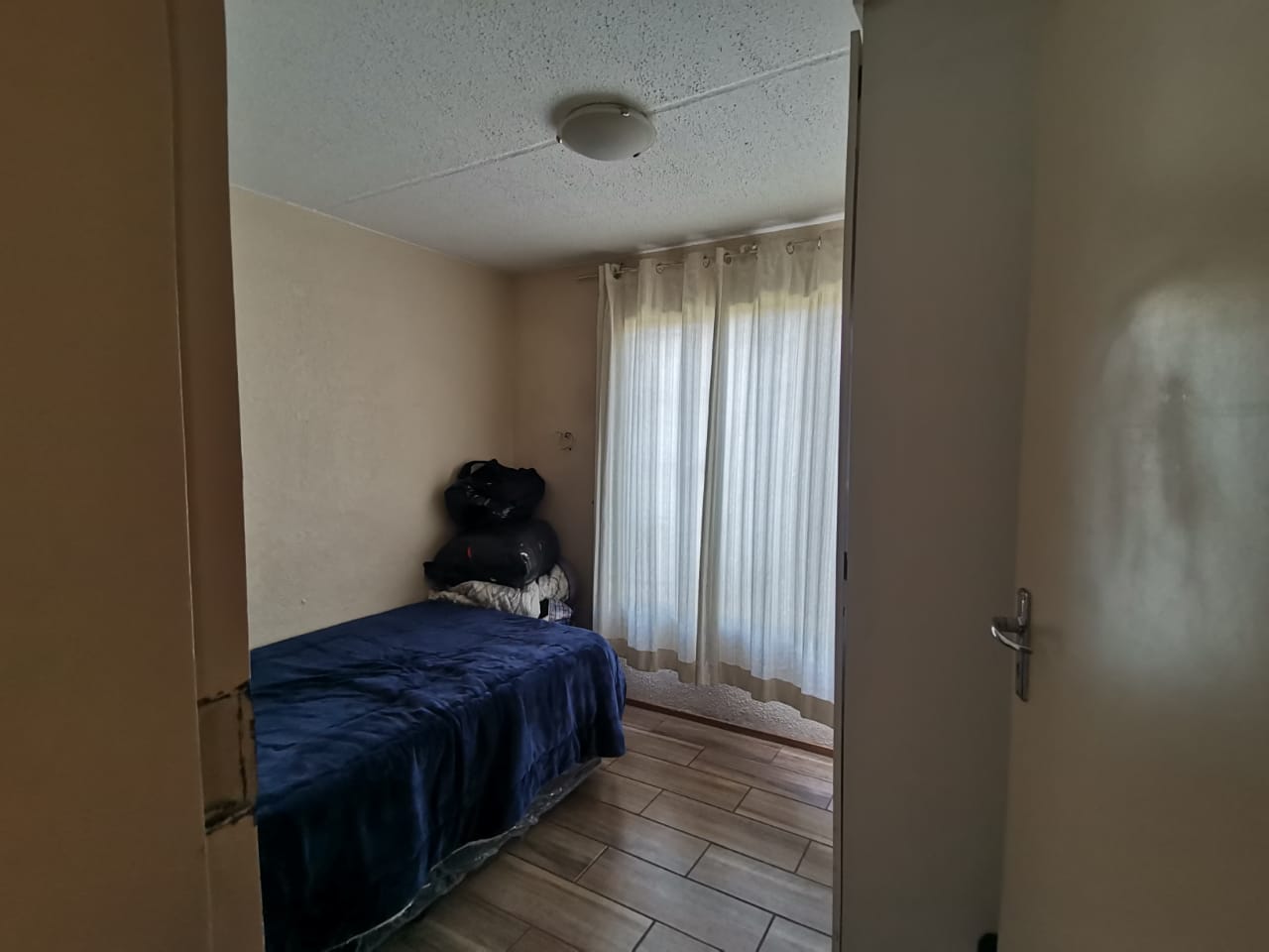 20 Beautiful 3 Bedroom 2 Bathroom Property In the Heart Of Glen Marais