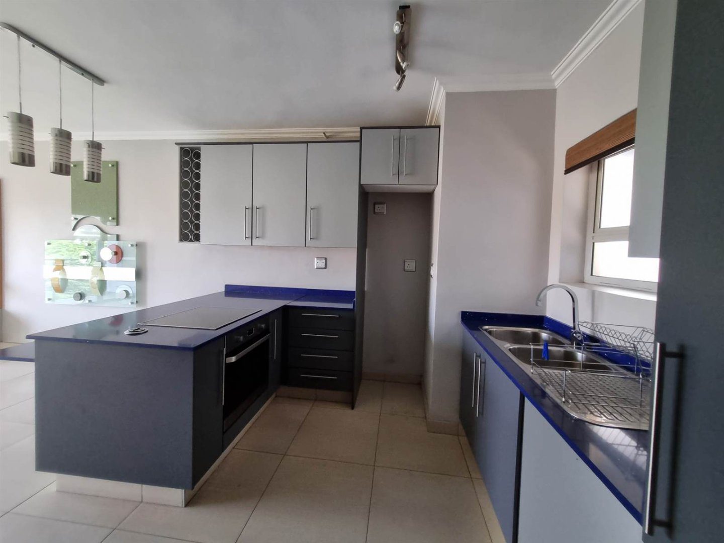 Beautifully Finished Modern renovated 2 Bedroom Apartment For Sale