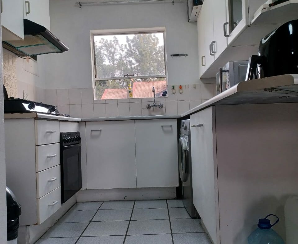 Stunning 2 bedroom Unit in Bryanston