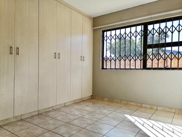Beautifully Finished Modern 3 Bedroom Apartment For Sale