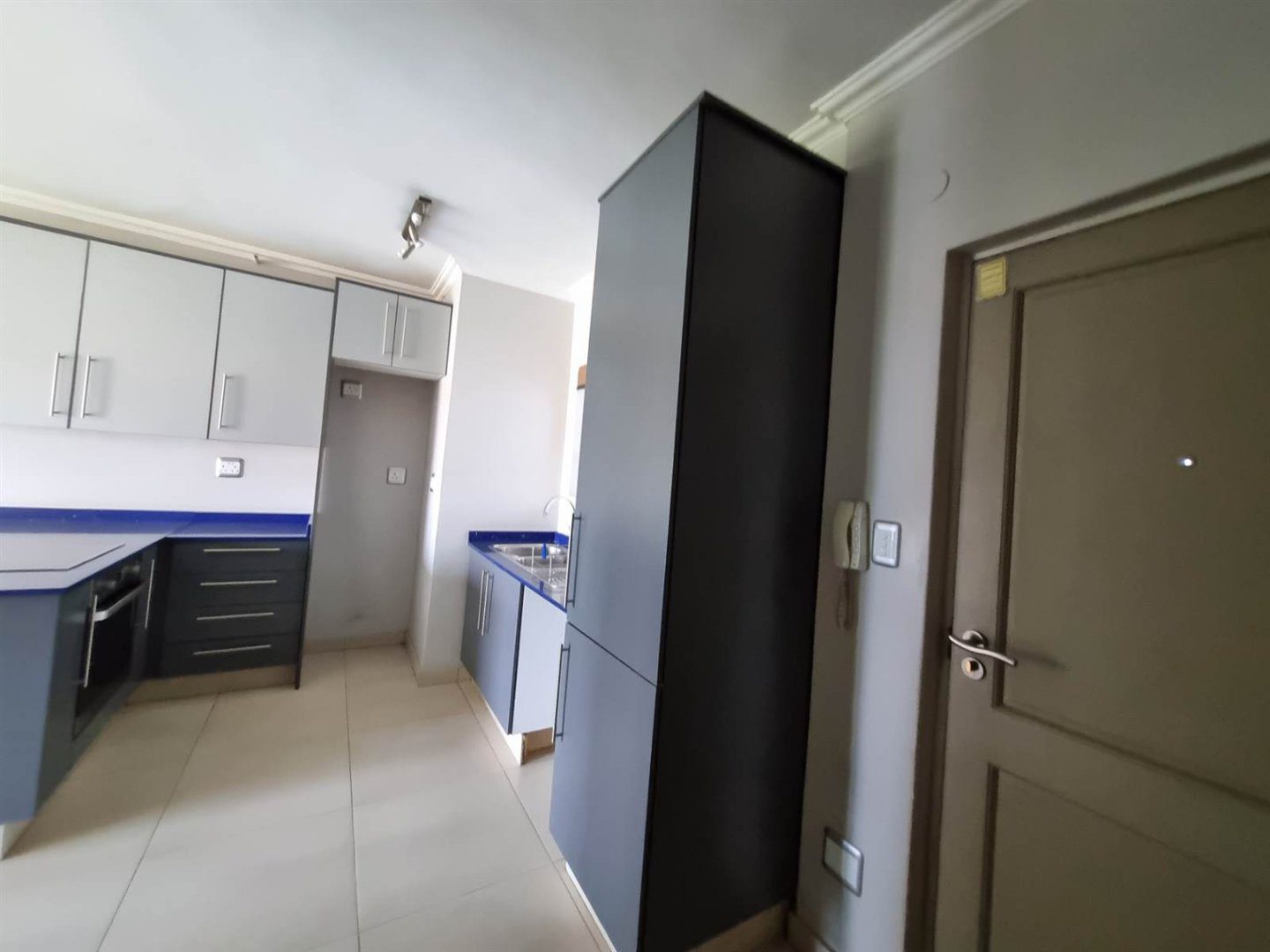 Beautifully Finished Modern renovated 2 Bedroom Apartment For Sale