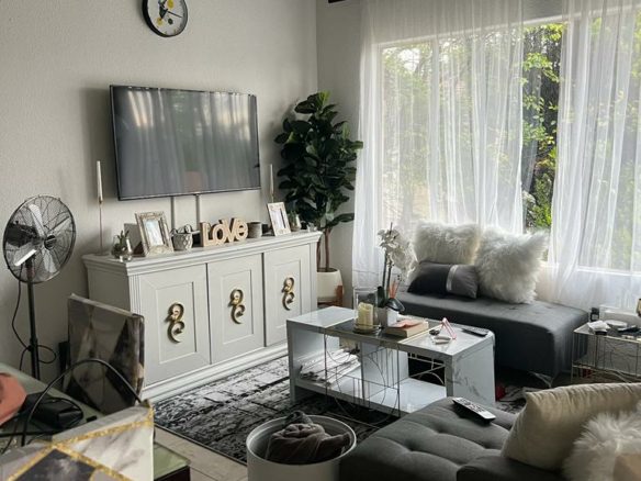 STUNNING 2 BED 2 BATHS IN LOS PALMOS ,LONEHILL