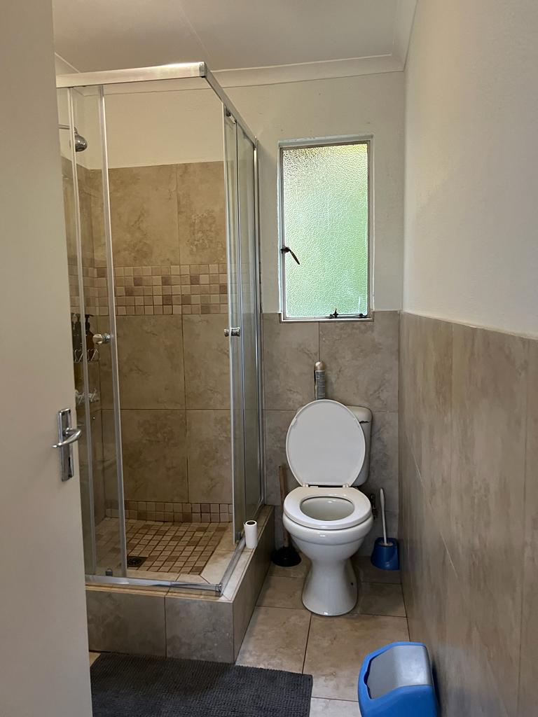 WhatsApp Image 2024-03-15 at 10.09.37 (1) STUNNING 2 BED 2 BATHS IN LOS PALMOS ,LONEHILL