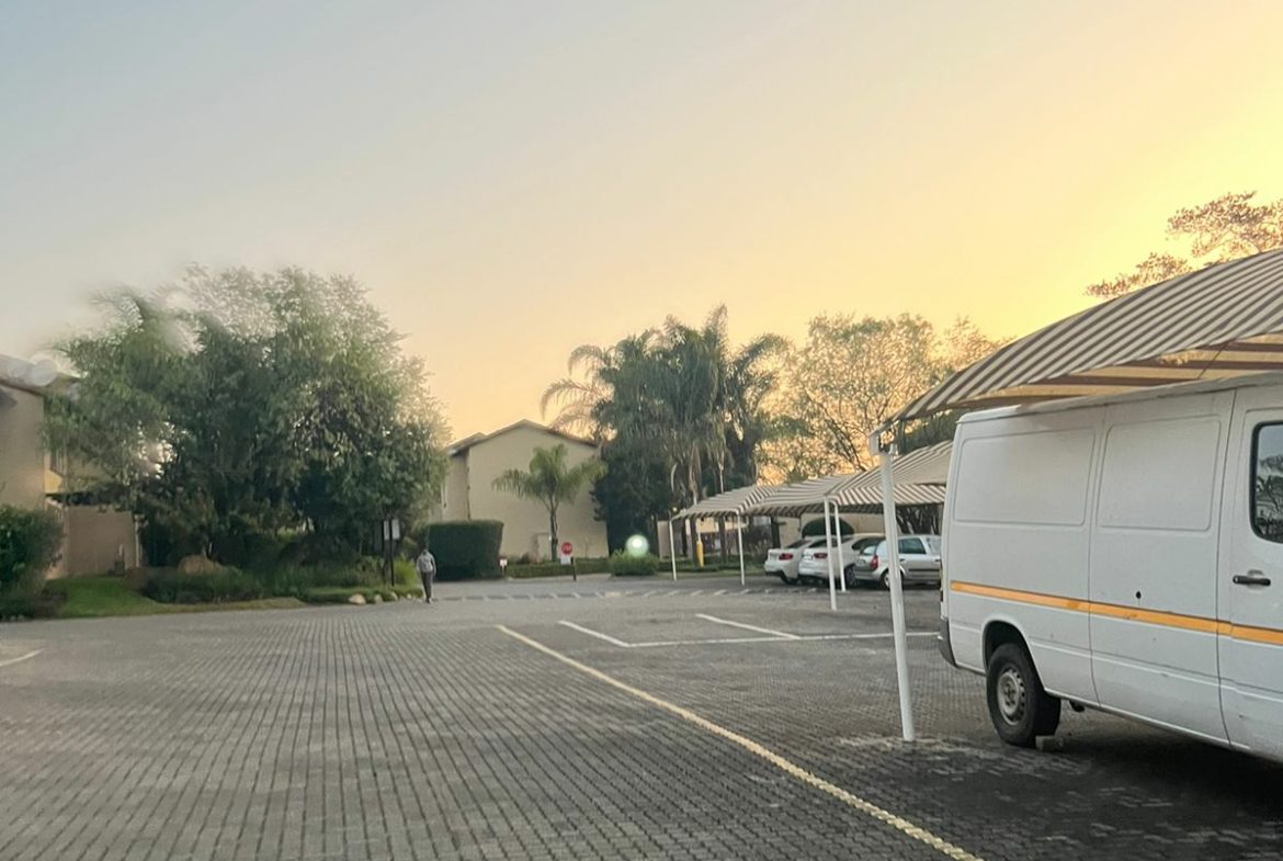 STUNNING 2 BED 2 BATHS IN LOS PALMOS ,LONEHILL