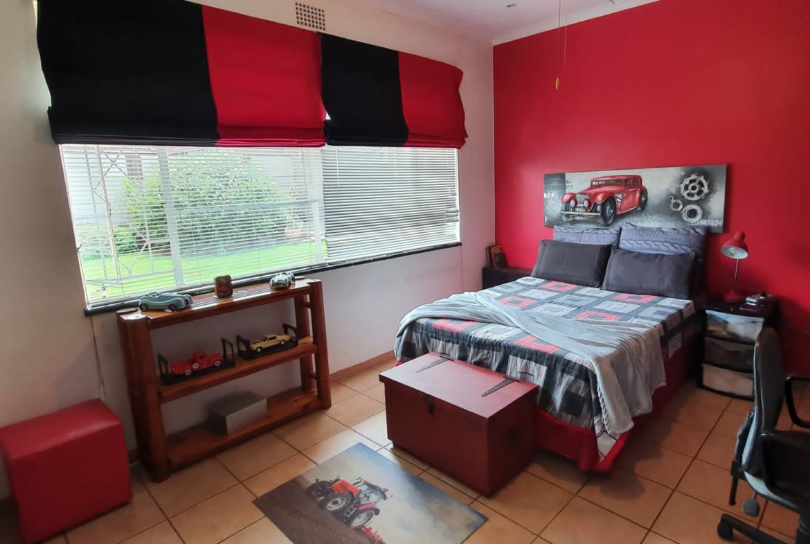 Welcome to this comfortable house for your living