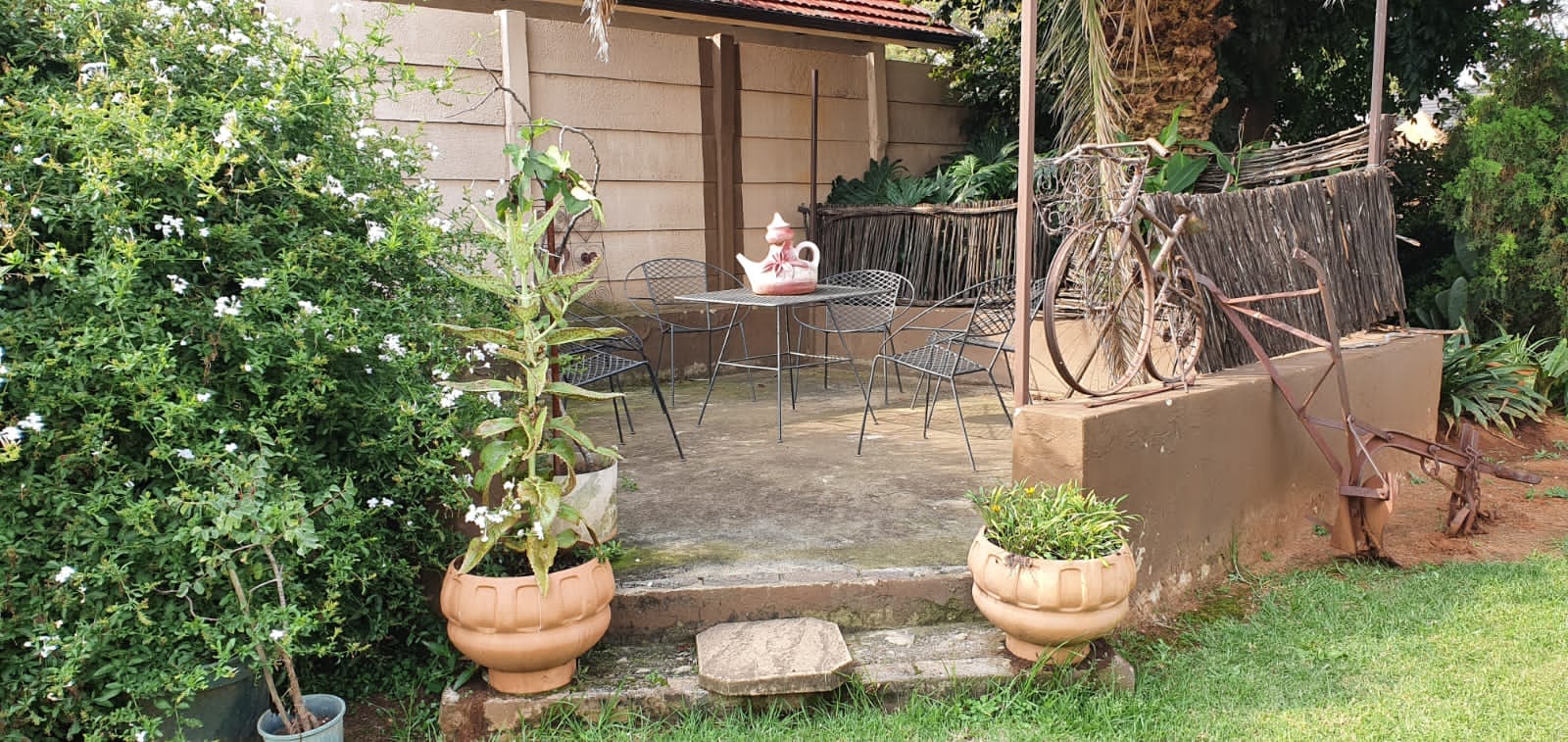 WhatsApp Image 2024-03-27 at 1.15.38 PM Welcome to this comfortable house for your living