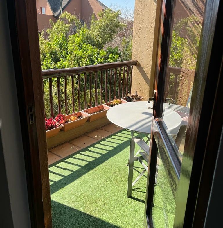 Charming 2 Bedroom 1 bathroom in Pineslopes