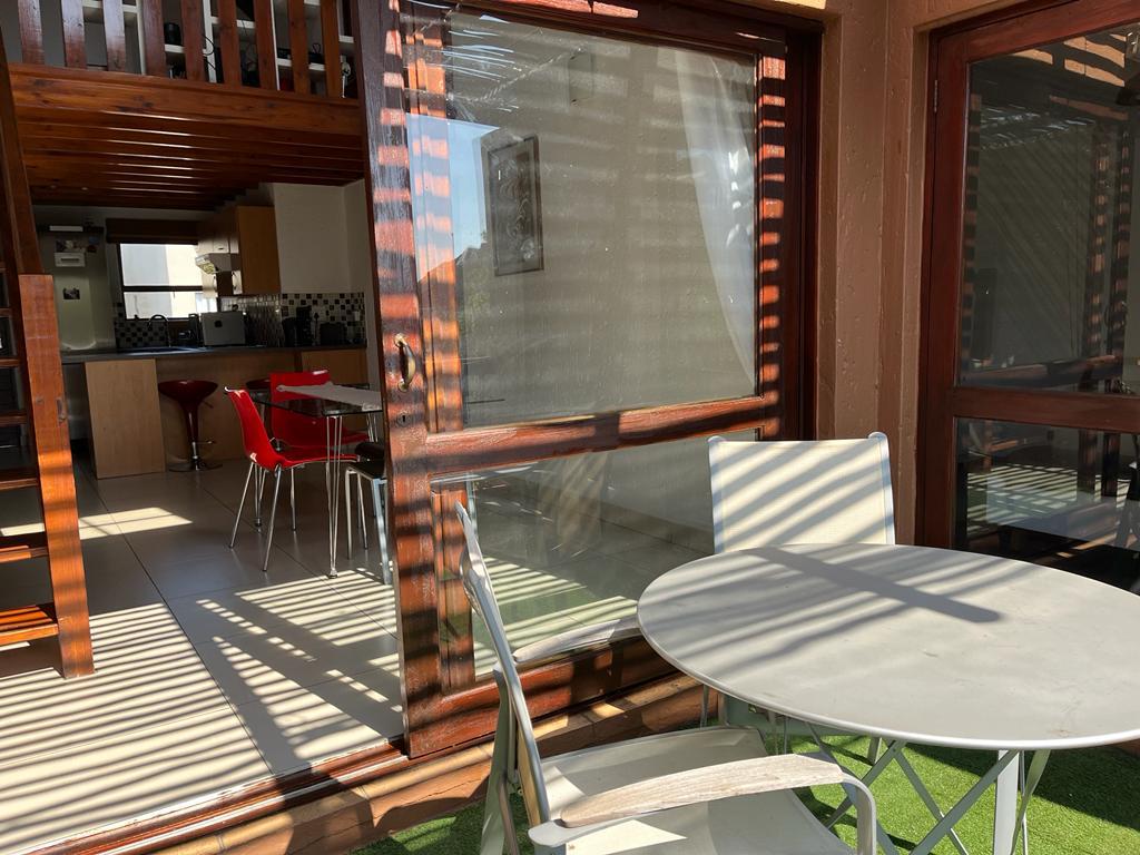 Charming 2 Bedroom 1 bathroom in Pineslopes