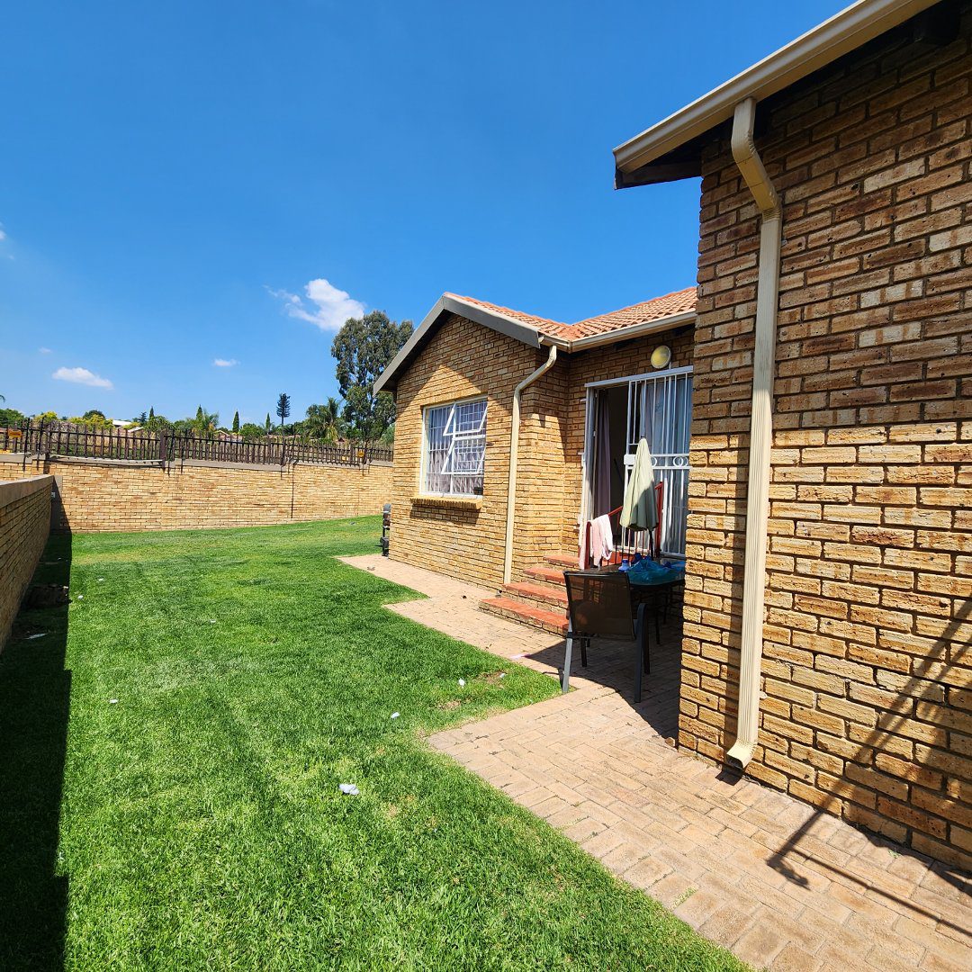 7 2 Bedroom 2 bathroom Petfriendly Townhouse in Honeydew Manor