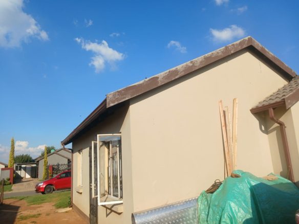 2 Bedroom House for sale in Mayfield, Benoni