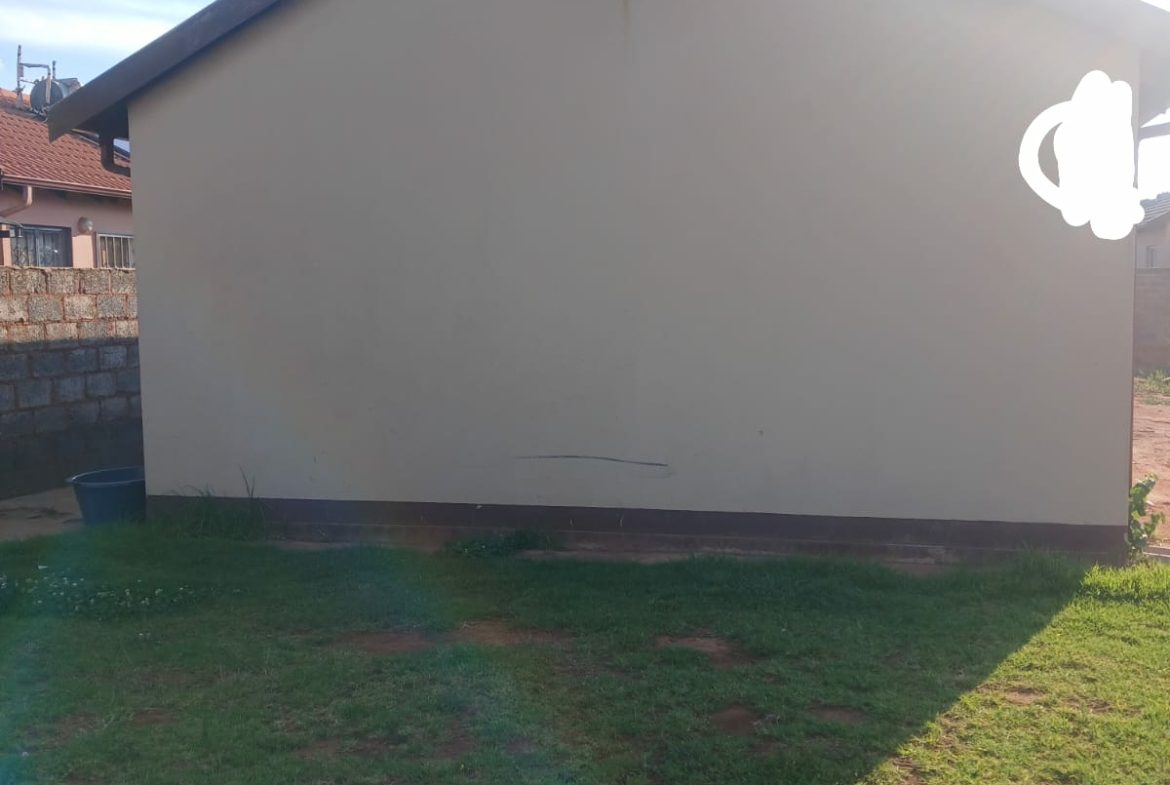 2 Bedroom House for sale in Mayfield, Benoni