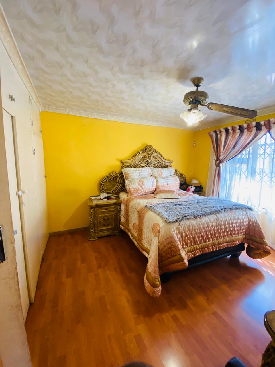 WhatsApp Image 2024-04-22 at 10.38.06_46f63c0d Spacious Family Home with Cottage and Double Garage On The Market!