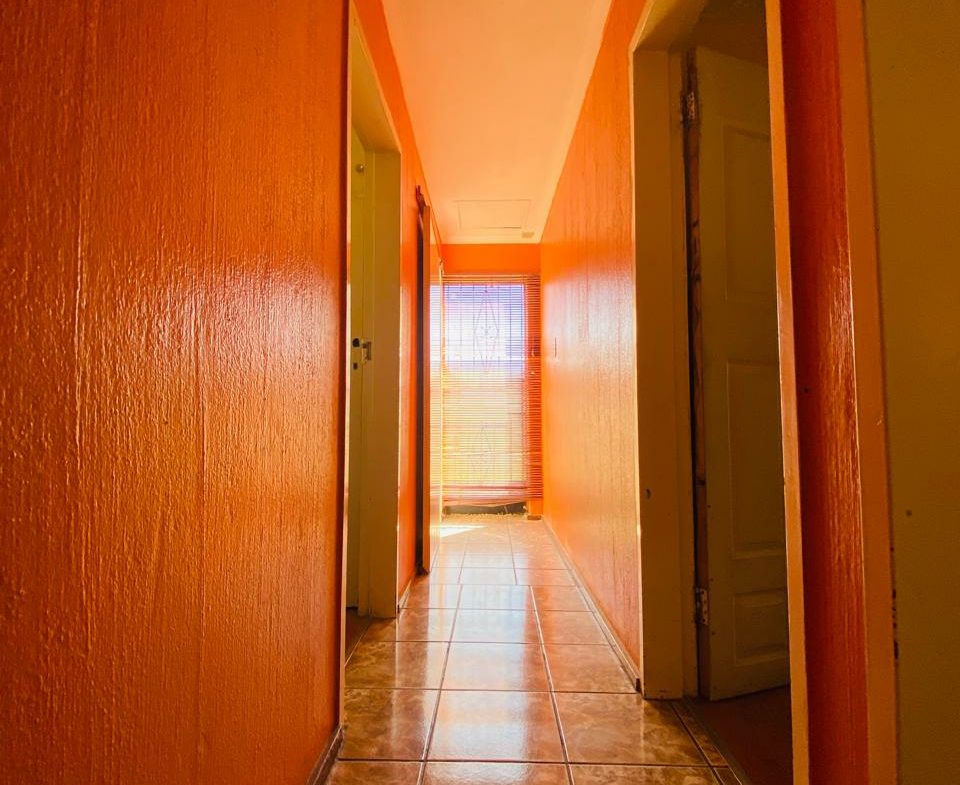 Spacious Family Home with Cottage and Double Garage On The Market!