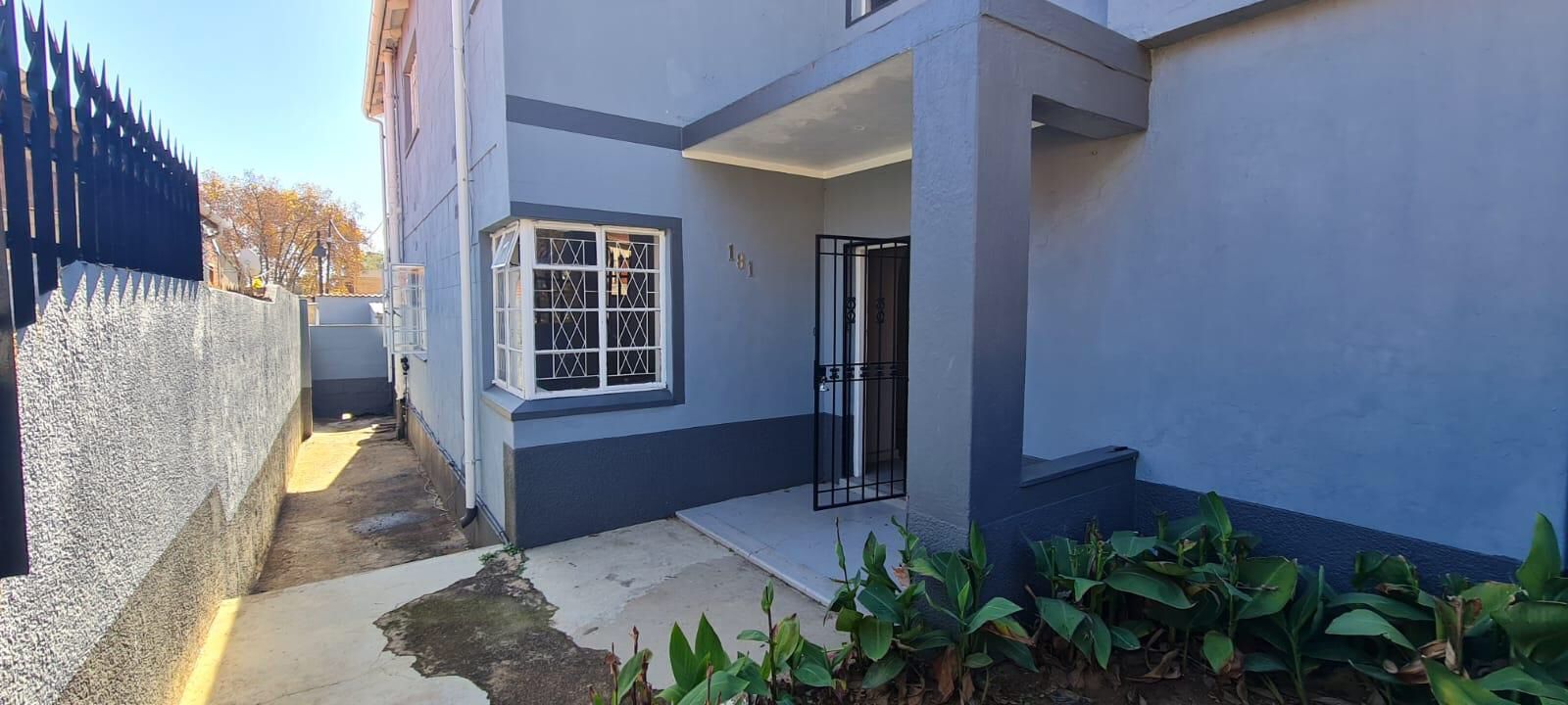 WhatsApp Image 2024-04-23 at 14.05.53_cd1b27c8 Whether you’re seeking a stylish urban retreat or a savvy investment opportunity, these flats promise an unmatched lifestyle and potential for lucrative returns.