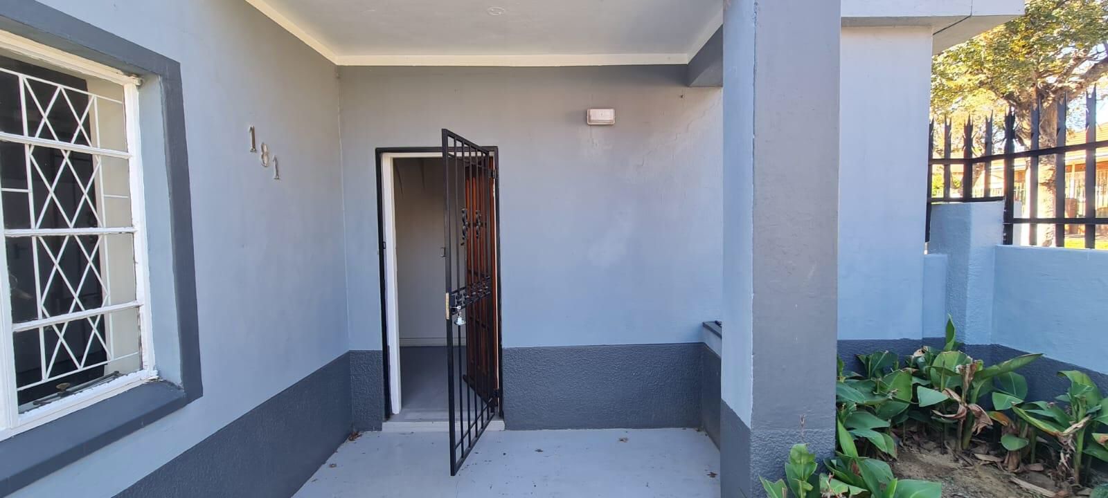 WhatsApp Image 2024-04-23 at 14.05.53_d2b57440 Whether you’re seeking a stylish urban retreat or a savvy investment opportunity, these flats promise an unmatched lifestyle and potential for lucrative returns.