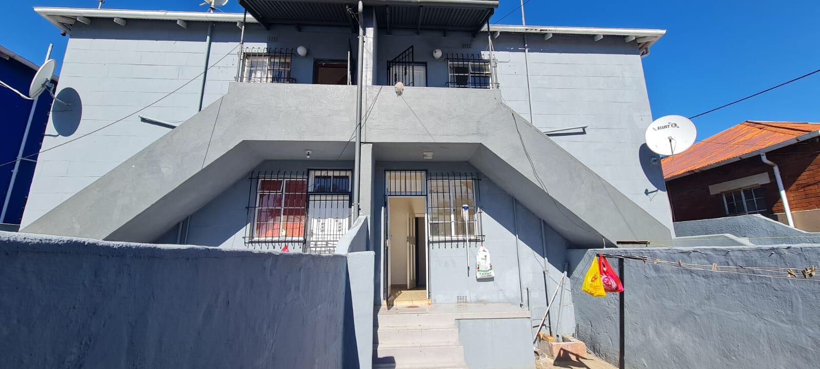 WhatsApp Image 2024-04-23 at 14.05.54_84751156 Whether you’re seeking a stylish urban retreat or a savvy investment opportunity, these flats promise an unmatched lifestyle and potential for lucrative returns.