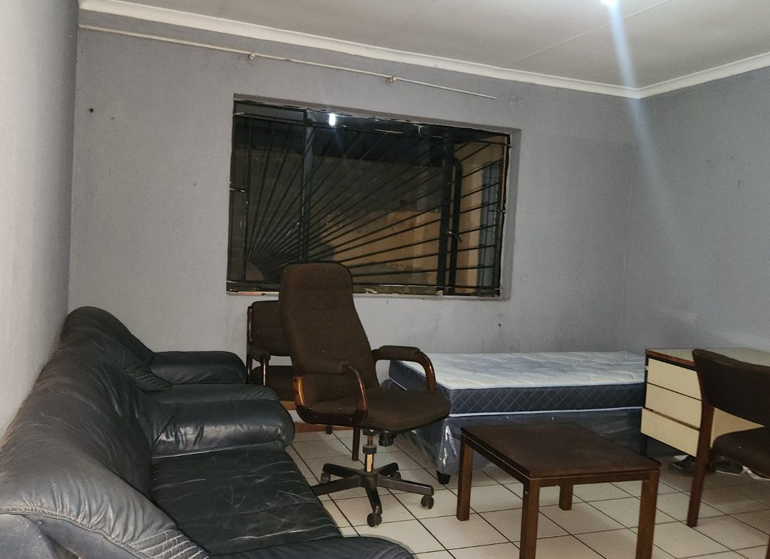 3 Bedroom 1 Bathroom House to Rent Clayville Ext 21