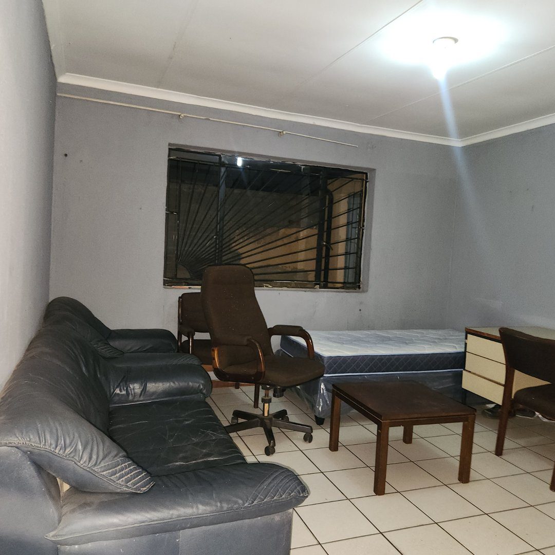10 3 Bedroom 1 Bathroom House to Rent Clayville Ext 21