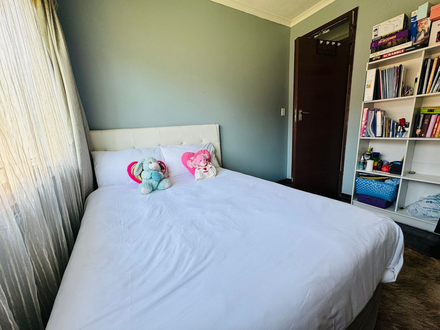 18 3 Bedroom 2 Bathroom House to Rent Esther Park