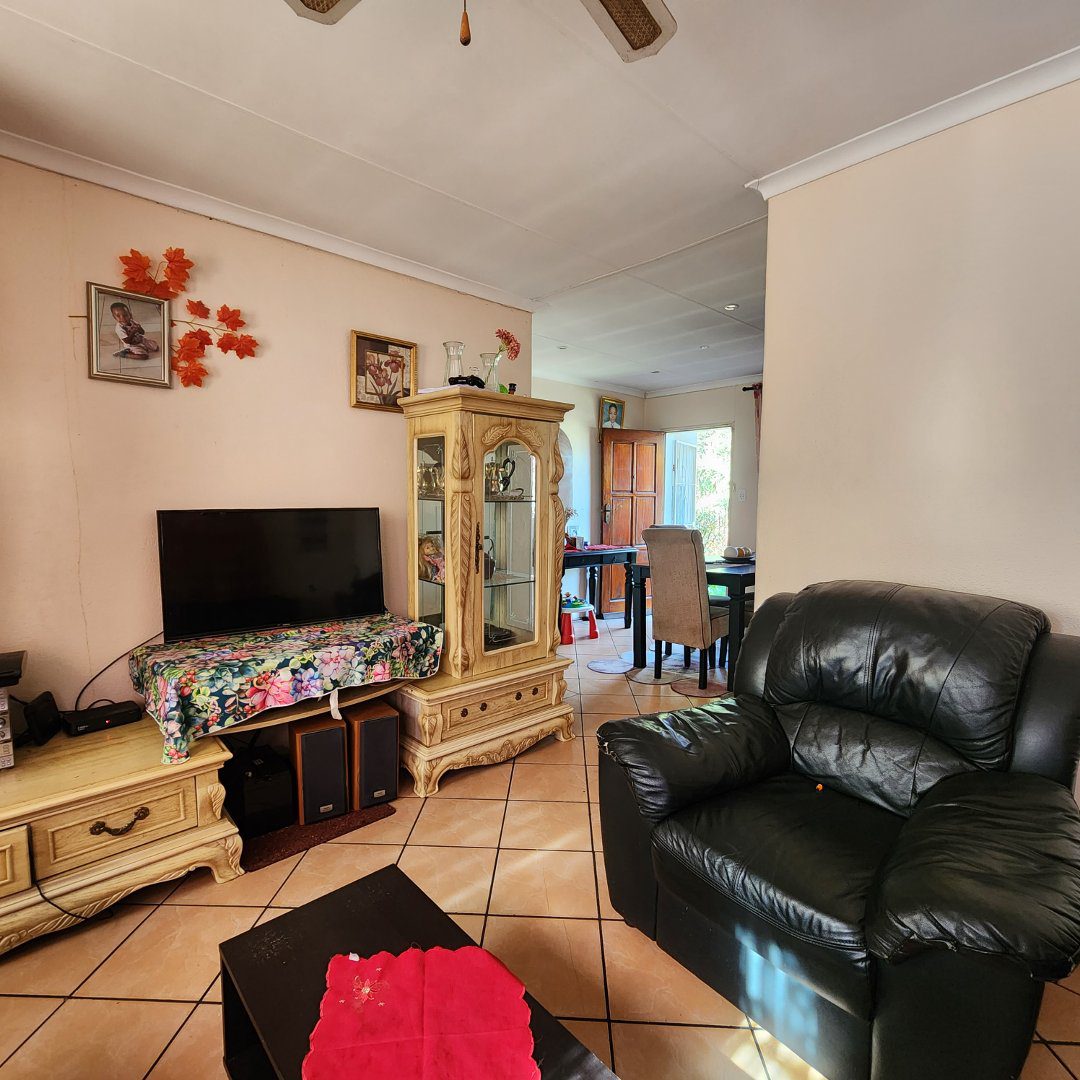 2 Charming 3 Bedroom 1 bathroom in Terenure