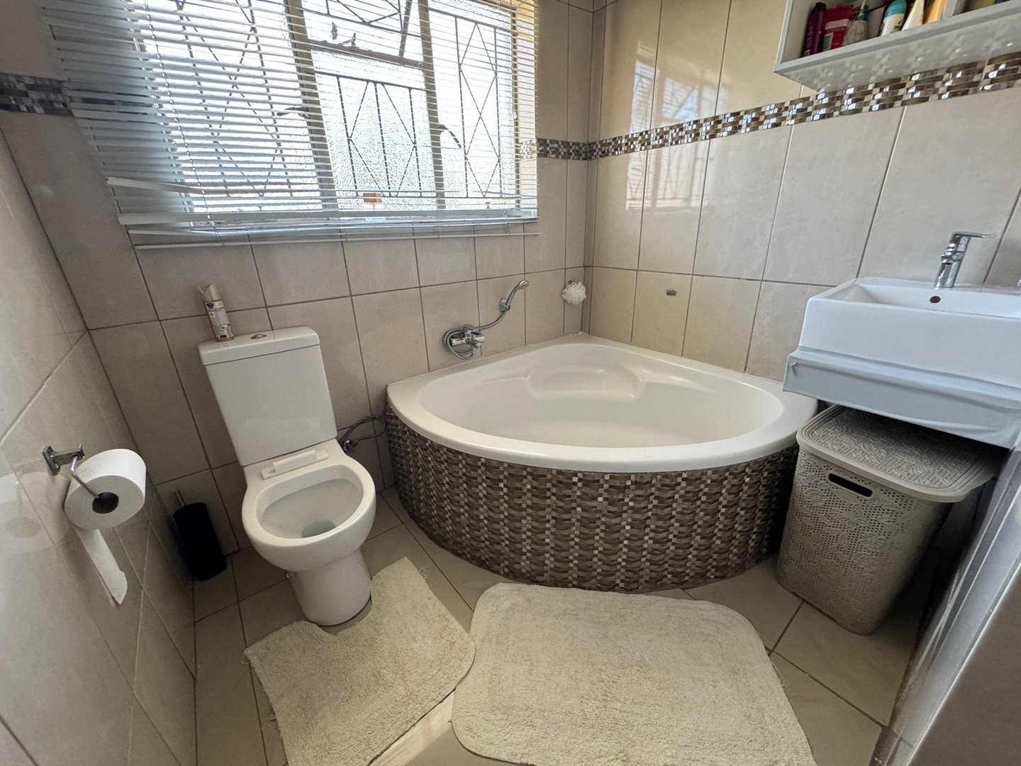 3 3 Bedroom 2 Bathroom House to Rent Esther Park