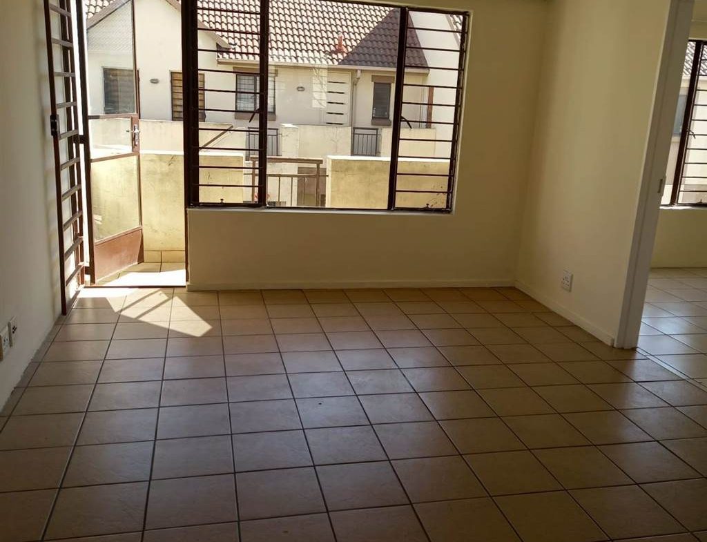 1 Bedroom Ground floor Townhouse For Sale
