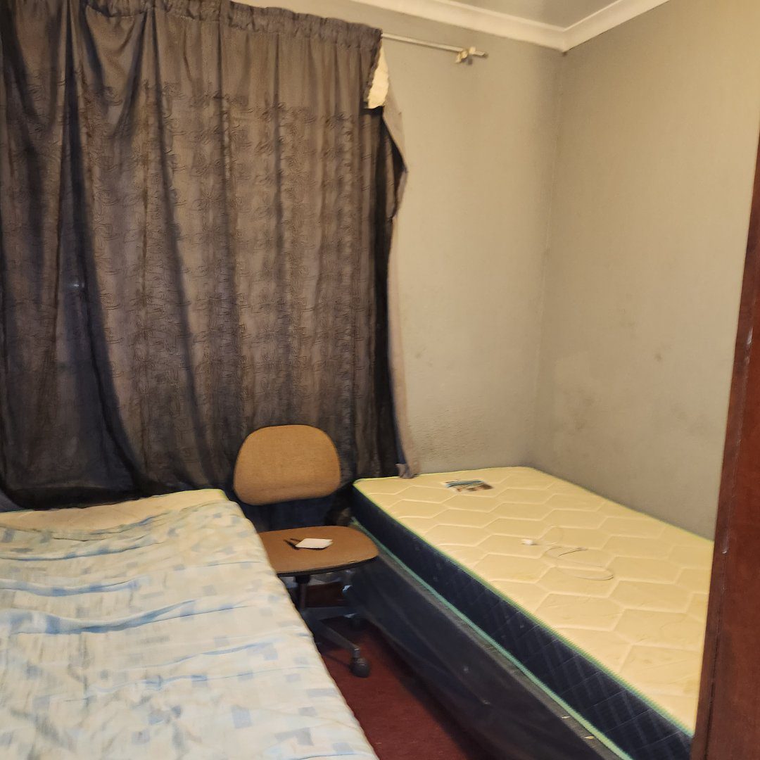 8 3 Bedroom 1 Bathroom House to Rent Clayville Ext 21