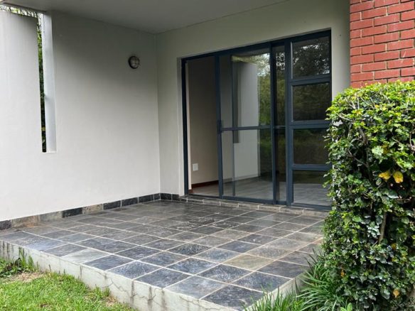 Charming 1-Bedroom Ground Unit in Jackal Creek Golf Estate